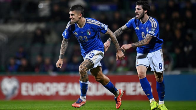 Dua gol di menit akhir membawa kemenangan bagi Italia atas Moldova