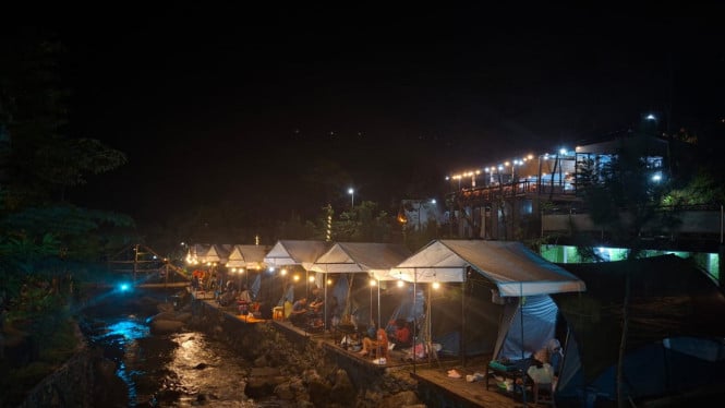 Lembah Daun Camp Riverside