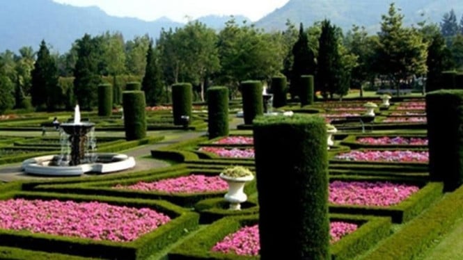 Taman Bunga Nusantara