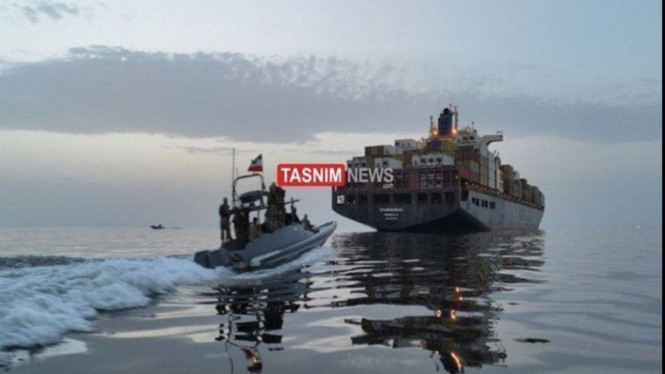 Iran Merilis Foto-Foto Kapal Kontainer yang Disita di Selat Hormuz