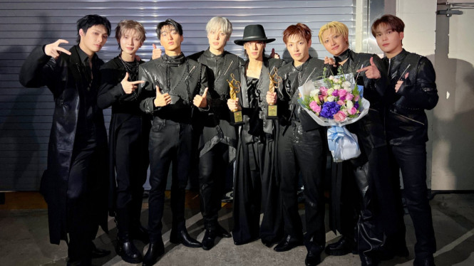Boy group ATEEZ DI 35th Seoul Music Awards