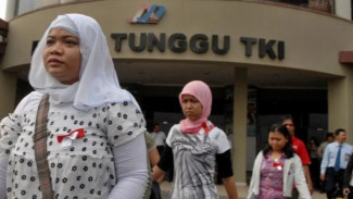 50 Pekerja Migran Asal Padang Berangkat ke Malaysia