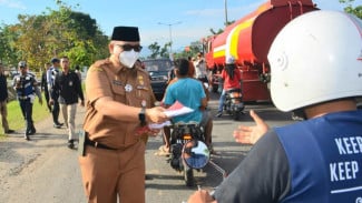 Gerakan 10 Juta Bendera Merah Putih di Kota Padang Dimulai