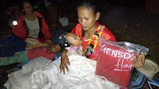 Warga Mentawai Yang Mengungsi Akibat Gempa Sudah Dapat Bantuan
