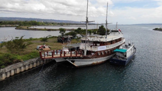 KKP Terima Hibah Kapal Motor Floating Rangers  Dari WWF Indonesia