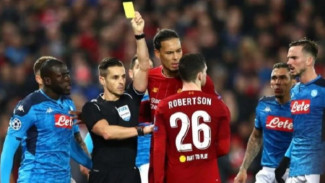 Liverpool Kalahkan Napoli