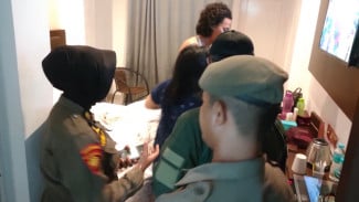 Sedang Asik Ngamar, Enam Pasangan Bukan Muhrim Digrebek Pol PP