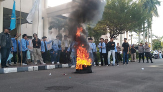 Lebih dari Sekadar Suara: Membedah Aksi Unjuk Rasa dengan Kacamata Semiotika