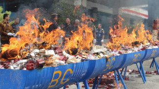 Rugikan Negara Rp 4,7 Miliar, Bea Cukai Teluk Bayur Musnahkan 6,3 Juta Batang Rokok dan Barang Ilega