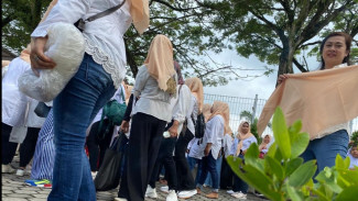 Ribuan Relawan 