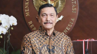 Misteri Sakit Menteri Luhut: Perjalanan Kesembuhan di Singapura