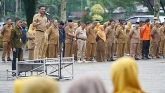 Bupati Khairunas Ingatkan OPD Perbaiki Kinerja dan Pelayanan Publik
