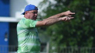 Badai Cedera Hantam Persib, Bojan Hodak Andalkan 20 Pemain Tersisa Lawan Borneo FC