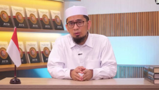 Mertua Tidak Suka hingga Minta Suami Menceraikan, Ini Jawaban Ustaz Adi Hidayat