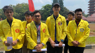 Mantan Ketua BEM UI Melki Sedek dan Pentolan Forum Anomali Sasaran Peretasan WhatsApp