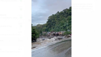 Jalur Sialing Putus Akibat Dihantam Banjir Bandang