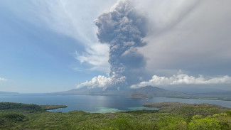 Kemendikdasmen Siapkan Pembelajaran Darurat Gara-Gara Erupsi Gunung Lewotobi Laki-Laki