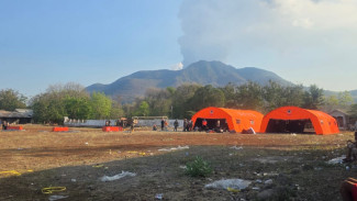 Mode Bertahan Hidup: 7 Kiat Ajaib Ciptakan 'Zona Nyaman' dan Aman Bagi Anak di Tenda Pengungsian