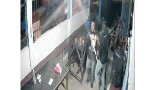 Gara-gara Gaji, Petugas Keamanan di Bukittinggi Lepaskan Tembakan Air Gun