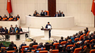 Pidato Perdana di Parlemen Turkiye, Presiden Prabowo Ungkit Warisan Ottoman dan Solidaritas Palestina