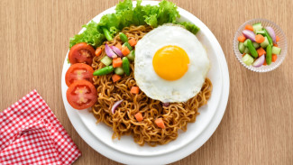 Pedasnya Menggoda, Gurihnya Memikat: Keistimewaan Mie Goreng Khas Padang