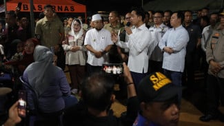 Wapres Gibran Serahkan Dana Stimulan Bencana Gempa Bengkulu, Pastikan Negara Hadir untuk Pemulihan Warga