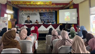BBPOM Padang dan Komisi IX DPR RI Edukasi Masyarakat Lambah Soal Obat dan Makanan Aman