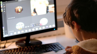Darurat Ruang Digital: Mencegah dan Menanggulangi Cyberbullying di Lingkungan Pendidikan