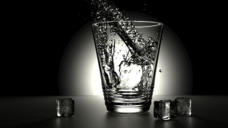 Sensasi Dingin yang Menipu: Bahaya Minum Es Saat Cuaca Terik