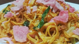 Cuma Modal Praktis, Jadi Mie Goreng Kuning Istimewa: Ini Dia Resepnya!