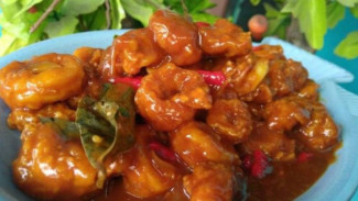 Cumi Asam Pedas: Kelezatan yang Hangatkan Suasana Makan Malam Keluarga