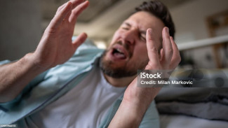 Terjebak di Antara Sadar dan Mimpi: Menguak Misteri Kelumpuhan Tidur