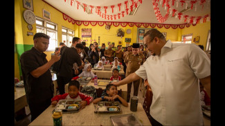 Andre Rosiade Dorong Percepatan Program Makan Gratis Prabowo di Sumbar
