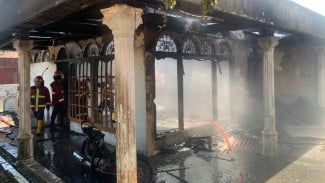 Rumah di Padang Hangus Dilalap Api, Diduga Akibat Bakar Sampah Sembarangan