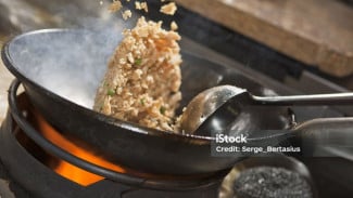 Resep Nasi Goreng Ayam Spesial ala Restoran: Rahasia Gurih dan Anti Lembek