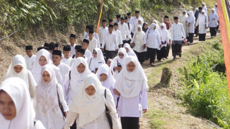 Peringatan Hari Santri di Solok Selatan: Santri Didesak Jadi Pelaku Sejarah Baru, Kuasai Teknologi dan Bahasa Dunia