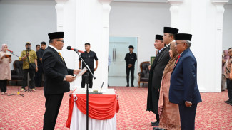 Empat Pejabat Eselon II Bukittinggi Dirotasi, Wako Ramlan Dorong Inovasi dan Percepatan Program