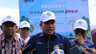 Kasus Heat Stroke Jadi Alarm, BPKH dan Muhammadiyah Luncurkan Program Wakaf Pohon di Sumatera Barat