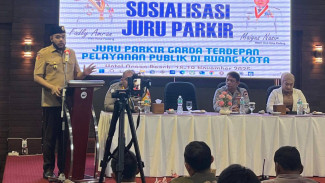 Jadi Garda Terdepan Pariwisata, 150 Juru Parkir Padang Dibina, Wako Fadly Amran Targetkan PAD Naik Rp5 Miliar