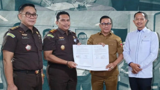 Wako Ramlan Tandatangani MoU Pelaksanaan Pidana Kerja Sosial di Bukittinggi