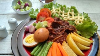Rahasia Panjang Umur di Balik Kesegaran Selada Air: Mengapa Sayuran Ini Wajib Ada di Meja Makan?