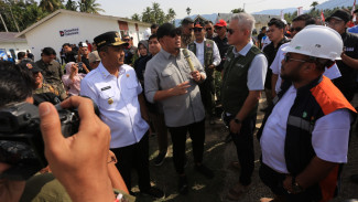 Komisi VI DPR RI Pantau Progres Huntara Korban Banjir Bandang Padang Pariaman