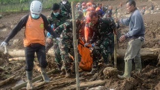 Longsor Bandung Barat: 38 Tewas, Puluhan Hilang, Upaya SAR Terus Berlanjut
