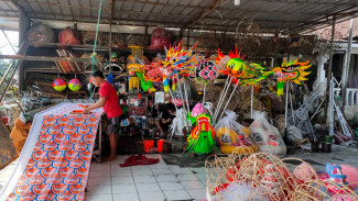Mengintip Geliat Pengrajin Barongsai Bogor Jelang Imlek