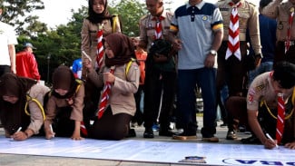 Ratusan Warga Batusangkar Deklarasi Tolak LGBT dan Narkoba