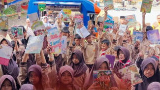 Dekatkan Buku ke Sekolah, Perpusda Padang Panjang Genjot Literasi Lewat Lapak Baca