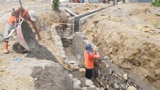 Perkuat Infrastruktur Kota, Dinas PUPR Kota Padang Geber Rehabilitasi Drainase di Nanggalo