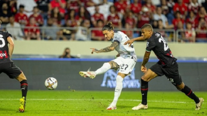 Penyerang Liverpool, Darwin Nunez ketika melawan AC Milan