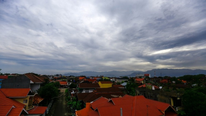 Langit di kota Padang pada Kamis7 Agustus 2023.