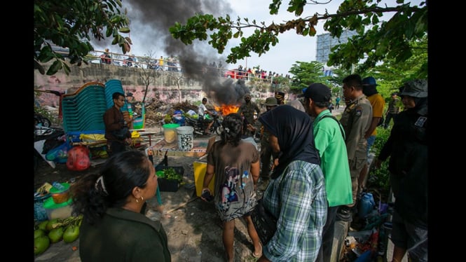 Penertiban PKL di Pantai Padang